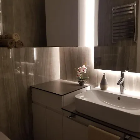 Azura - New Luxury