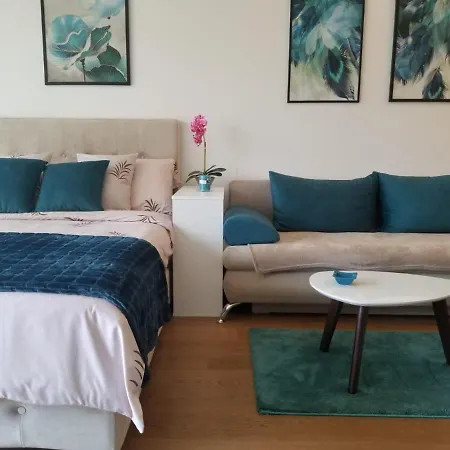 Azura - New Luxury *